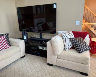 Lg Flat Screen Tv 65UN7300PUF, Entertainment Center 