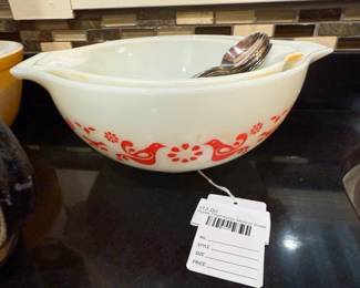 Pyrex Friendship Mixing Bowl