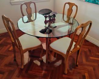 SET OF 4 QUEEN ANNE STYLE CHAIRS