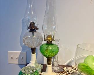 Vintage & Antique Oil Lamps
Vintage Viking glass flowerlite rose bowl