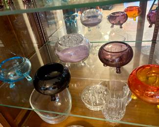 Vintage Viking glass flowerlite rose bowl