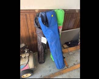 3 FOLDING LAWN CHAIRS