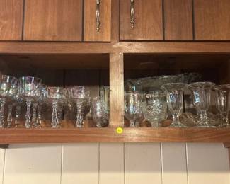 LOT OF VARIOUS GLASSES
