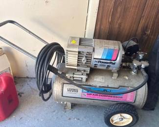 CAMPBELL HAUSFELD AIR COMPRESSOR
