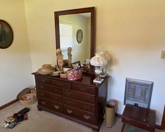 DRESSER WITH MIRROR