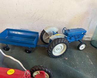 METAL FORD TRACTOR AND WAGON