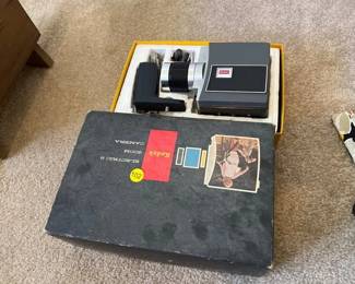 VINTAGE KODAK ELECTRIC 8 ZOOM CAMERA