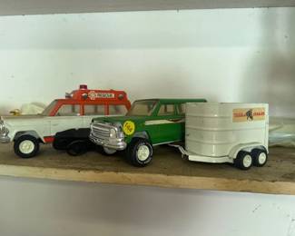VINTAGE METAL TONKA AMBULANCE, JEEP WAGONEER, AND HORSE TRAILER