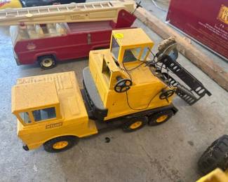 METAL NYLINT TRUCK