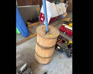 VINTAGE BUTTER CHURN