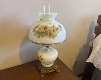 VINTAGE GLASS LAMP