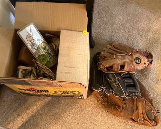 3 BASEBALL GLOVES, VASES, DECOR