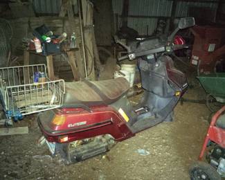 HONDA Elite 250 scooter