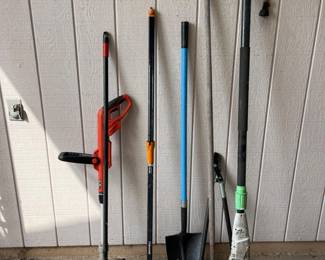 38 YardandGardenMaintenanceToolsLot