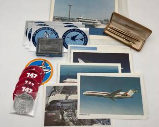 56 BoeingCollectiblesLotFeatPairofGoldServiceAnniversaryPens