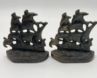 33 CastedBrassEnglishGalleonSailingShipBookends