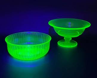 1 UraniumGlassServingandConsoleBowlPair