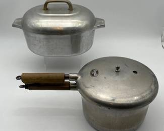 26 WagnerWareMagnaliteRoasteretteandPrestoPressureCooker