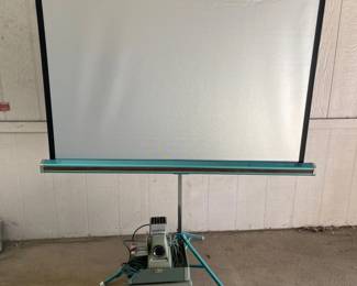 11 VintageArgusProjectorandDaLiteSilverLiteScreen