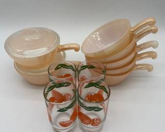 51 VintageAnchorHockingJuiceGlassesandFireKingPeachLusterBowls