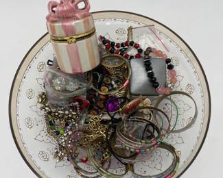 63 BigBowlFULLofCostumeJewelrySomeforRepairSeePhotos