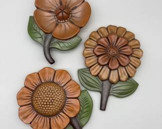 16 Vintage1970sCeramicHandPaintedCeramicFlowerWallArt