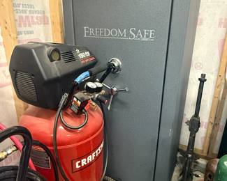 Large Freedom Safe