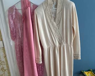 elegent ladies evening wear