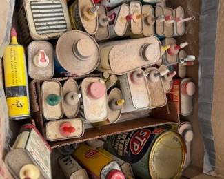 Oil can / advertising can collection. Lead top. Dome / cone top. 