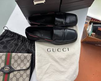 Gucci shoes with dust bag 
