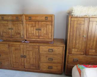 MCM Drexel Bedroom Set includes headboard 5 pieces