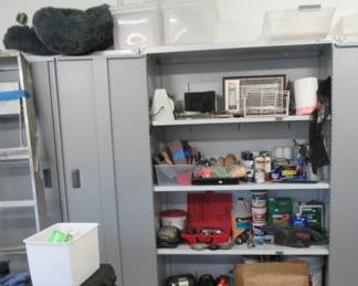 Metal cabinets are for sale (3)
