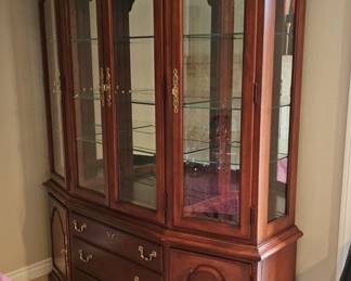 Thomasville China Cabinet