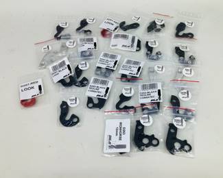 More than 20 Pilo derailleurs including: (4) D63, (5) D257, (2) D265 and more. See photos for more details. Shipping-YES