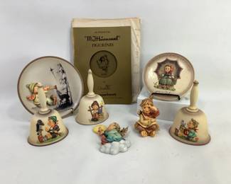 Three (3) Hummel bells from the years 1986, 1978, and 1982, H 6" x W 4" x D 3 1/2". (1) figure "American Wanderer" (2061), (1) "Merry Christmas" wall plaque (323), and more. See photos for details. Shipping-YES