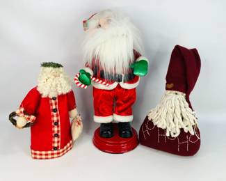Lot includes a vintage Gemmy Animated dancing Santa and (2) plush Santa shelf sitters. Shipping-YES