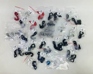 More than 20 Pilo derailleurs including: (4) D315, (4) D340, (3) D303 and more. See photos for more details. Shipping-YES