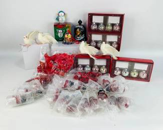 Vintage Christmas Ornaments & More. Includes artificial cardinals and doves, (4) boxes of ornament place card holders, a Precious Cloisonne bell ornament, a laquered wooden bell ornament, and snowman string lights. Shipping-YES