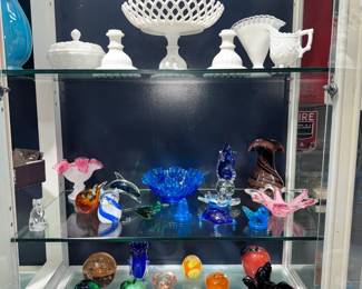 Milk Glass and Art Glass Orlando Estate Auction