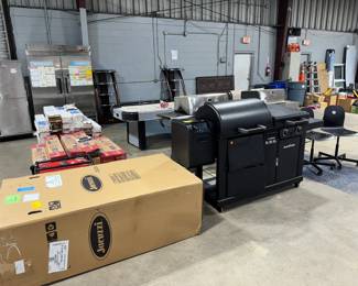 Flooring, Grills, Tubs and Commercial Refrigerators Orlando Estate Auction