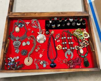 Jewelry Orlando Estate auction
