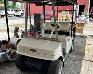 Golf cart.