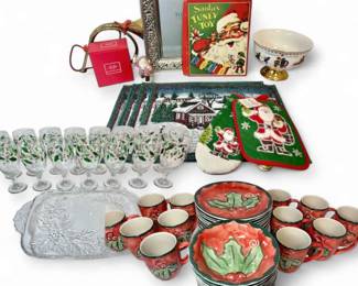 Christmas Mugs, Glasses, Dishes, Decor 