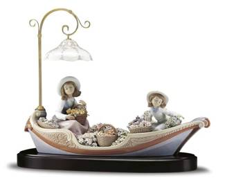 LLADRO #5966 FLOWERS FOREVER