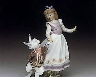 LLADRO #5740 ALICE IN WONDERLAND 