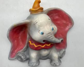 Dumbo chalkware stringholder