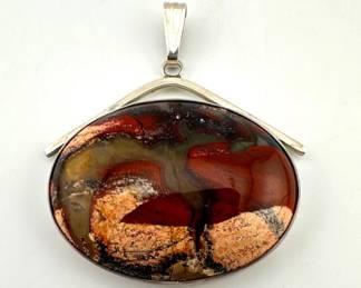 Navajo Renell Perry sterling set Agate cabochon pendant