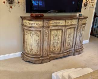 Pulaski Hand-Painted Credenza – Exquisite credenza with hand-painted floral and scroll detailing, serpentine front, and rich antiqued finish. A true statement piece, perfect for a dining room, living room, or under a TV.