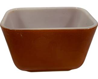 562 - Pyrex Refrigerator Dish 3.5 x 3 x 4
