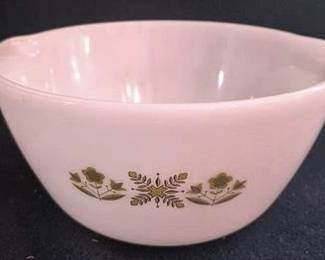226x - Fire King Meadow Green Mixing Bowl 5x10
